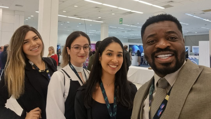 Oluwatosin Tolulope Ajidahun explica como os fatores genéticos influenciam a receptividade endometrial e a implantação.