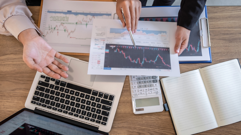 Descubra com Rodrigo Balassiano as estratégias para adequar fundos antigos à ICVM 175 sem comprometer resultados e rotinas.